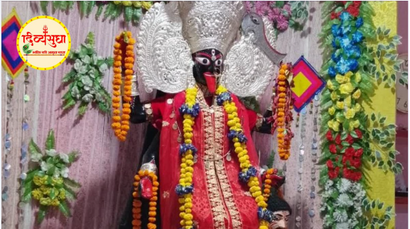इस मंदिर में ताला और चाबी चढ़ाने से पूरी होती है मन्नत