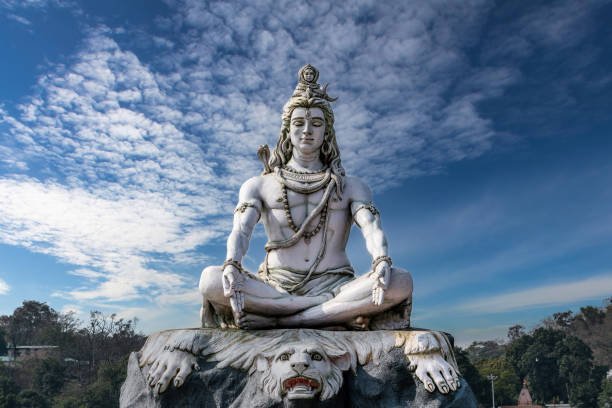 सावन से पहले घर लाएं ये 4 शुभ वस्तुएं, महादेव की कृपा से भर जाएगा जीवन सुख-समृद्धि से