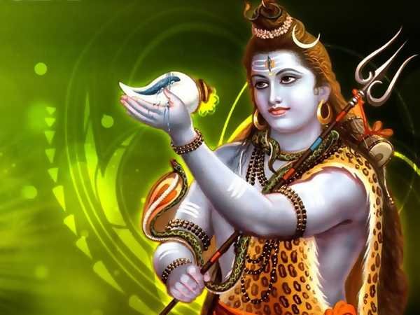 सोमवार शाम को शिवलिंग पर करें यह खास पूजा, बनेगी आपकी किस्मत चमकदार