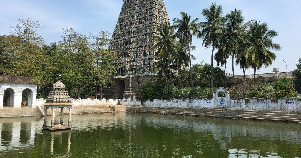 मयुरानाथस्वामी मंदिर मयिलाडुथुराई तमिलनाडु – भगवान शिव और पार्वती का पवित्र स्थल