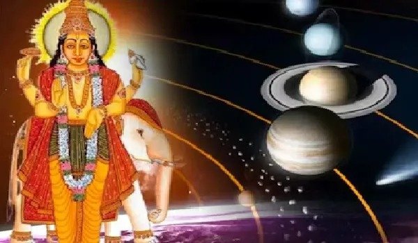 देवगुरु बृहस्पति की दिव्य प्रतिमा और नवग्रहों के मंत्री स्वरूप