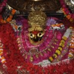 माघ मेला 2026 के दौरान मां विंध्यवासिनी धाम में भक्तों की भीड़ और विशेष दर्शन व्यवस्था