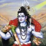 माता सती यज्ञ अग्नि में प्रवेश करती हुईं, भगवान शिव शोकाकुल रूप में, पृष्ठभूमि में दक्ष यज्ञ का दृश्य