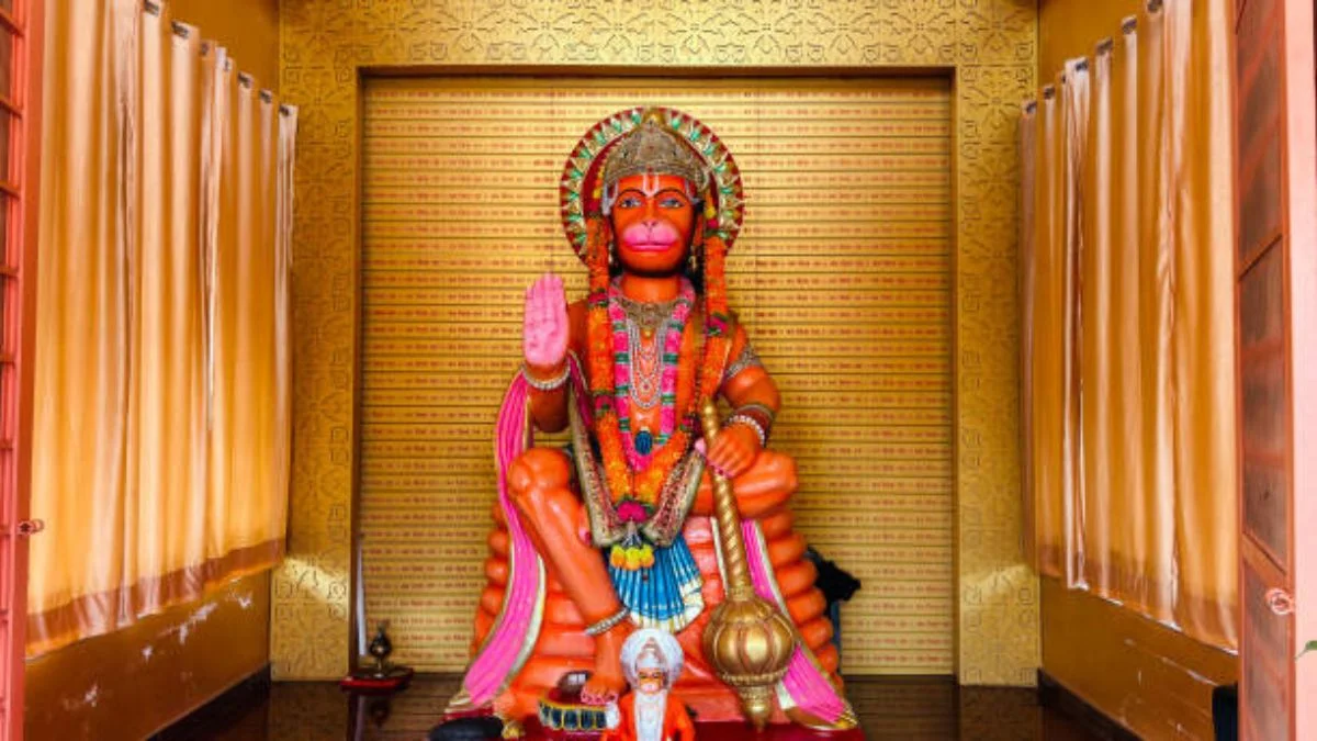 हनुमान जयंती पूजा और उपाय – बजरंगबली की आराधना