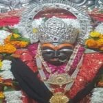 सतना के सिद्धदात्री माता मंदिर में जलती अखंड ज्योतियां और भक्तों की पूजा