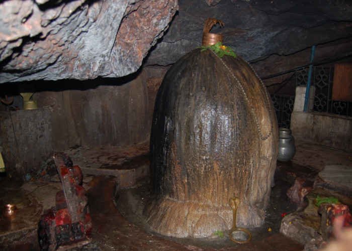 शिवखोड़ी गुफा – रियासी में भगवान शिव का पवित्र स्थल