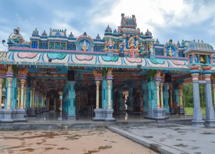 हनुमान जन्मोत्सव पर श्री सुवर्चला सहिता हनुमान मंदिर में हनुमान जी और सुवर्चला देवी की पूजा