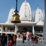 बेरीपड़ाव स्थित अष्टादश भुजा महालक्ष्मी मंदिर में विराजमान मां महालक्ष्मी की 18 भुजाओं वाली दिव्य प्रतिमा