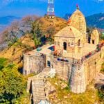 मध्य प्रदेश खरगोन स्थित मां आशापुरी धाम का प्राचीन मंदिर जहां अर्जुन ने तपस्या की थी