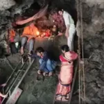 तिलेश्वर महादेव मंदिर में 50 फीट गहरी गुफा में विराजमान भगवान शिव