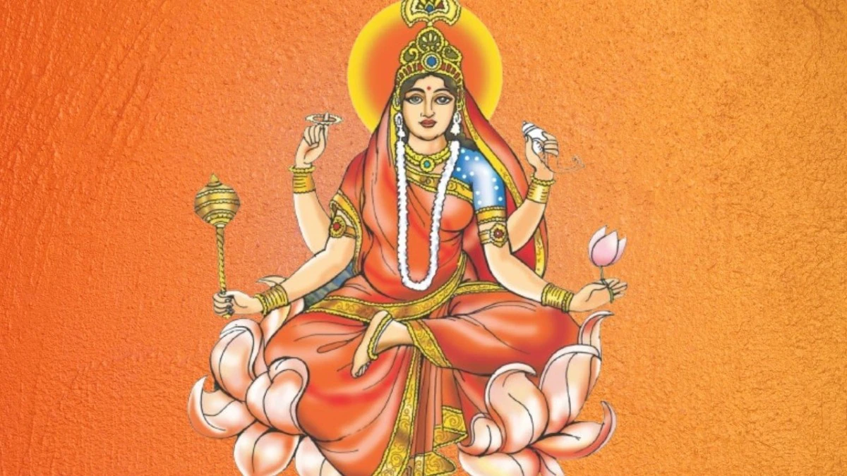 कमल पर विराजमान मां सिद्धिदात्री की दिव्य तस्वीर